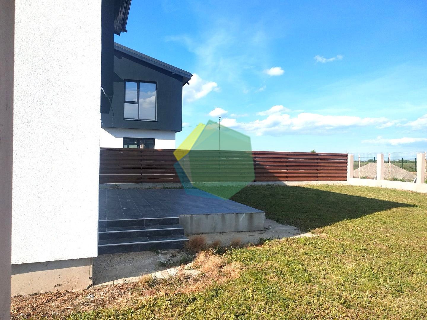 Casa duplex P+1 | Ideal pentru familie | Curte 170mp | Otopeni - Poză 1