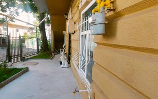 APARTAMENT ULTRACENTRAL , PIATA UNIRII, CUZA VODA 70 MP PLUS CURTE - Poză 52