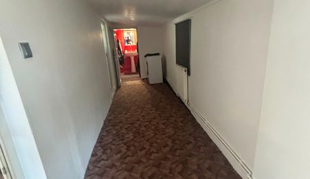 Casă de vânzare 5 camere | Giulesti | 110 mp | 200.000 EUR