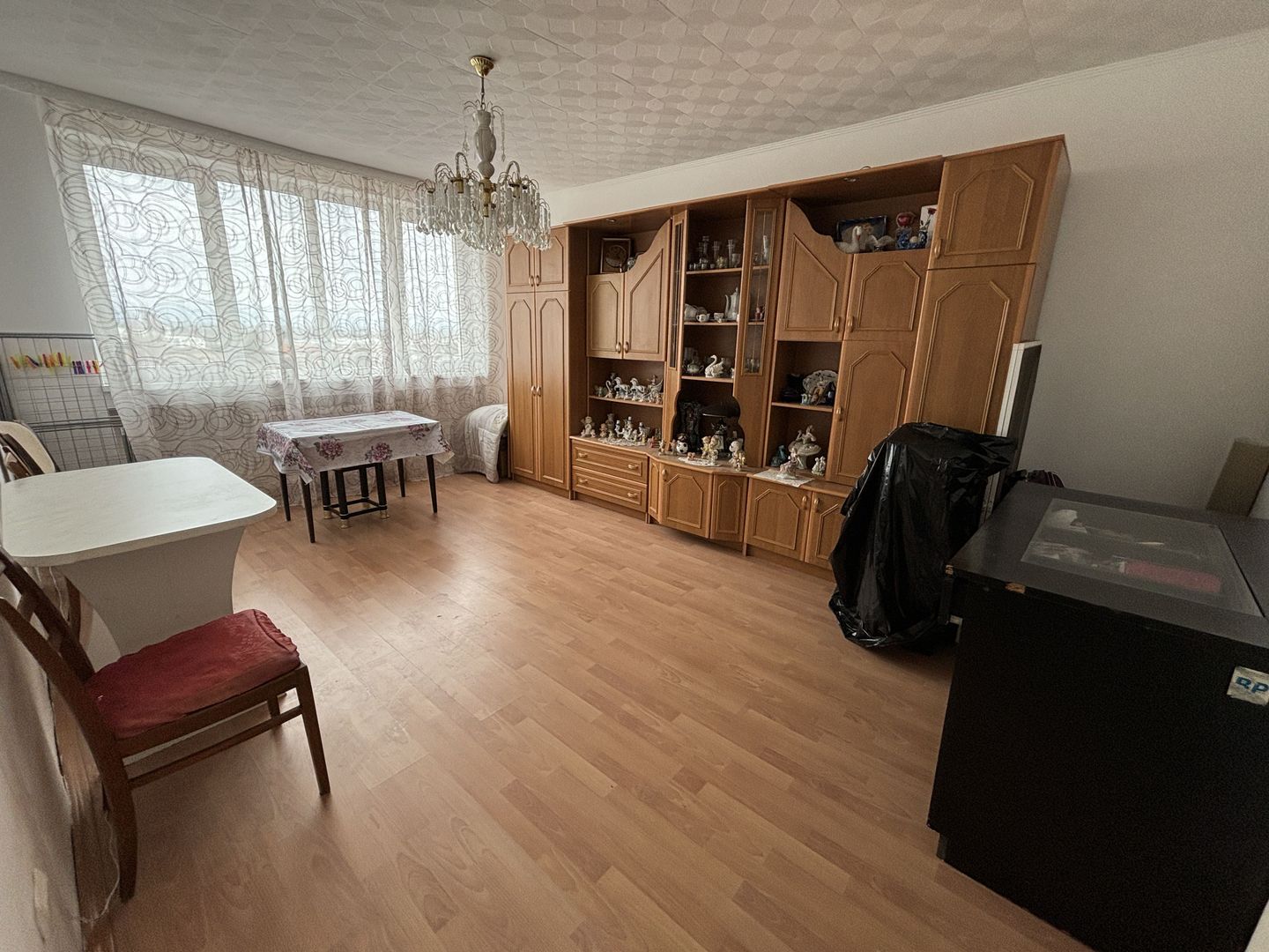 Apartament 3 camere decomandat 73 M² - Poză 1