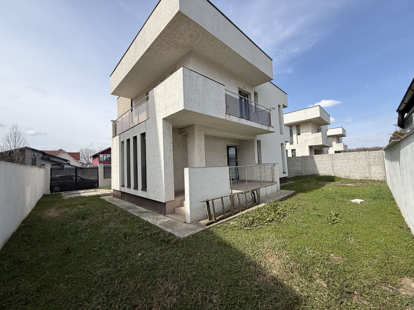 Vila 5 camere 163 mp construiți + teren 289mp - construcție 2023 - Poză 3