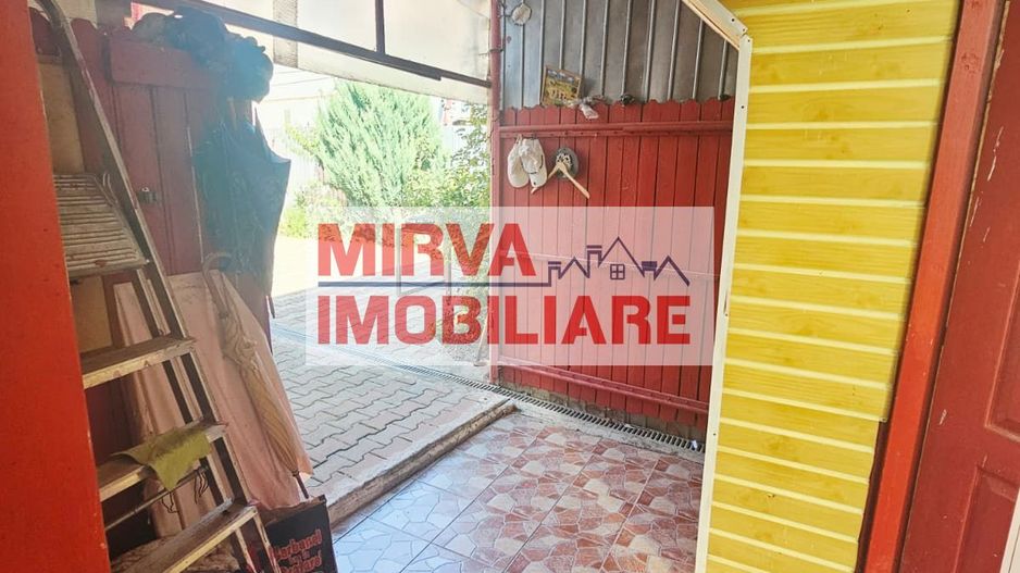 🏡 Casă spațioasă cu 9 camere în Strejnicu – pentru locuință, birouri - Poză 20