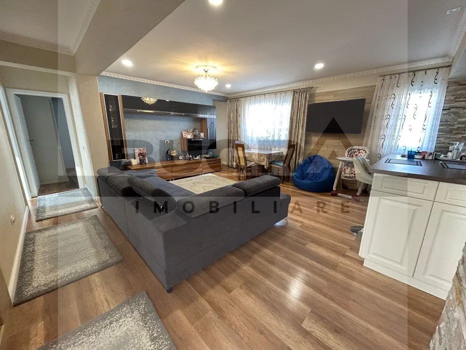 Apartament 4 camere, 98 mp, 2 parcari, zona strazii Oasului - Poză 1