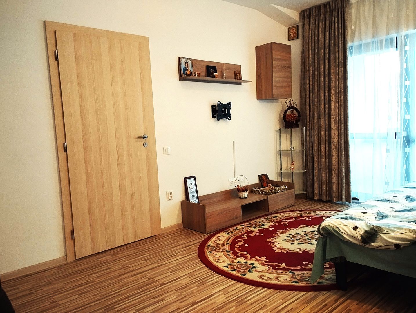 Sânpetru,  apartament nou spre închiriere. - Poză 12