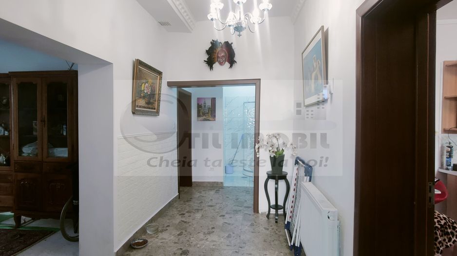 APARTAMENT ULTRACENTRAL , PIATA UNIRII, CUZA VODA 70 MP PLUS CURTE - Poză 30