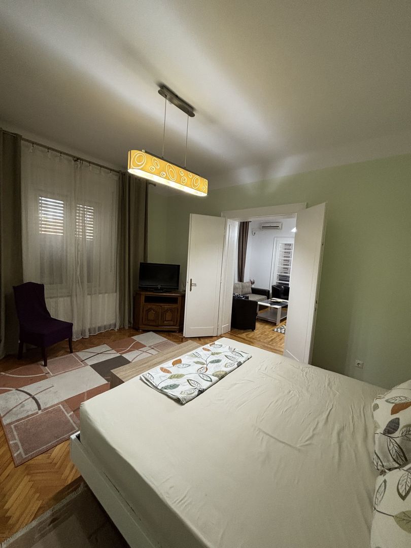 Vilă de închiriat zona Parvan - Poză 30