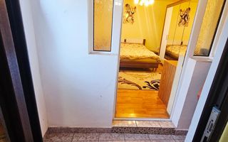 🏡 Casă spațioasă cu 9 camere în Strejnicu – pentru locuință, birouri - Poză 41