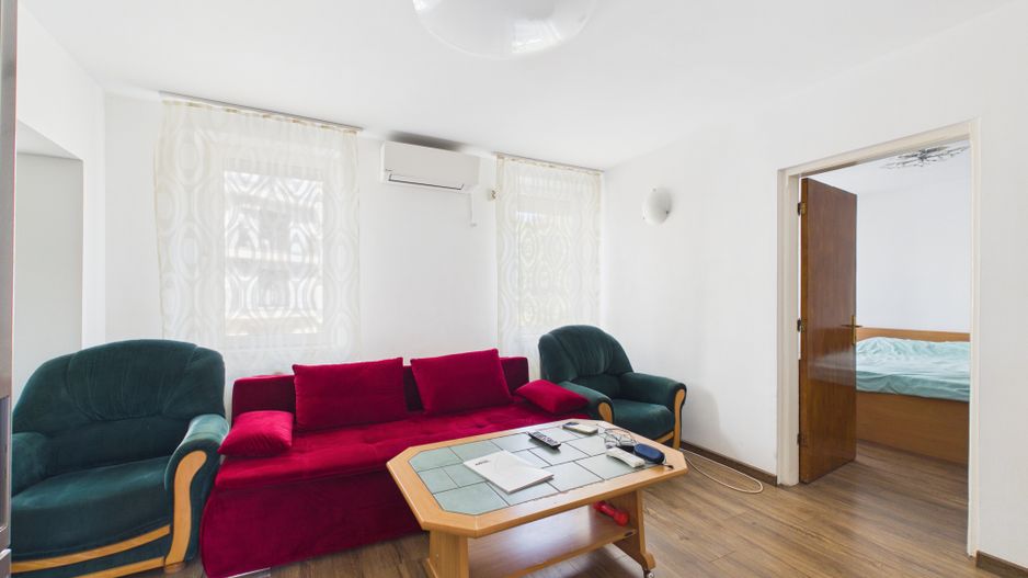 Casa cu 8 camere de vanzare | rezidential si comercial | Nerva Traian - Poză 6