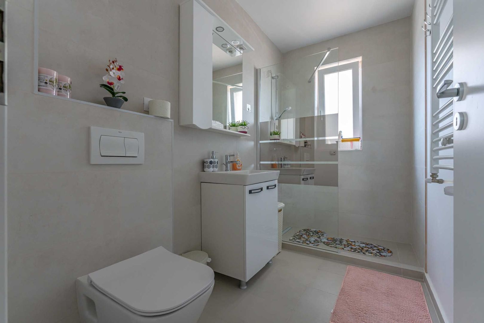Apartament studio în cartier Noua cu loc de parcare subteran - Poză 12