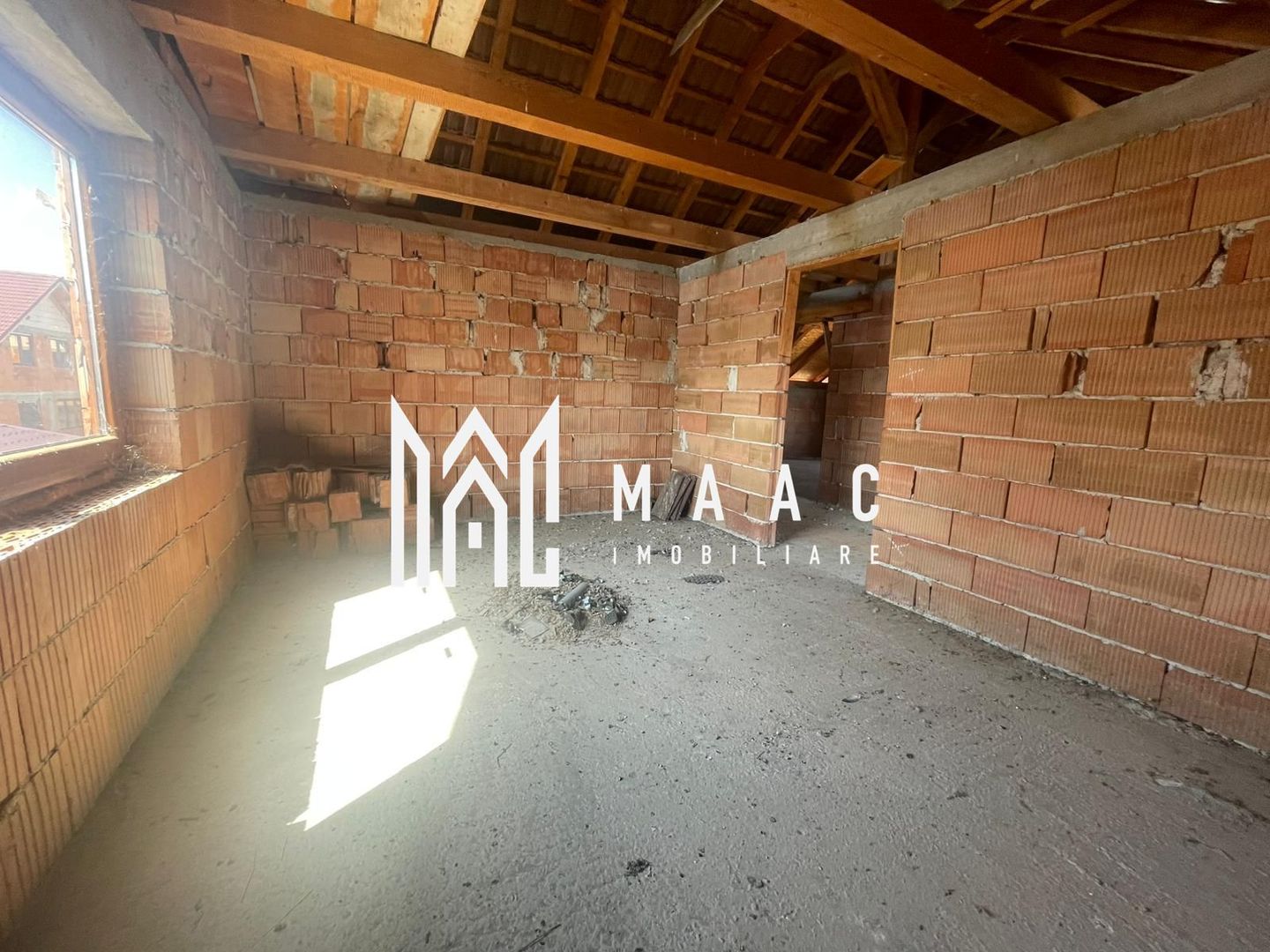 Casă 5 Camere | 100 MPU |Teren 300 MP | Cristian - Poză 1