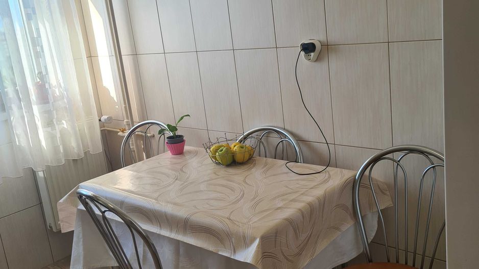 Vanzare Apartament 2 camere, 55 mp, loc de parcare, balcon închis – Sector 5 - Poză 4