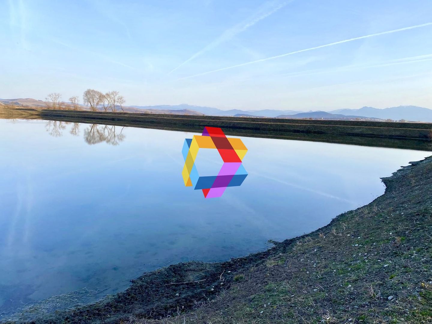 Teren 11 ha cu heleșteu 3 ha - Poză 2