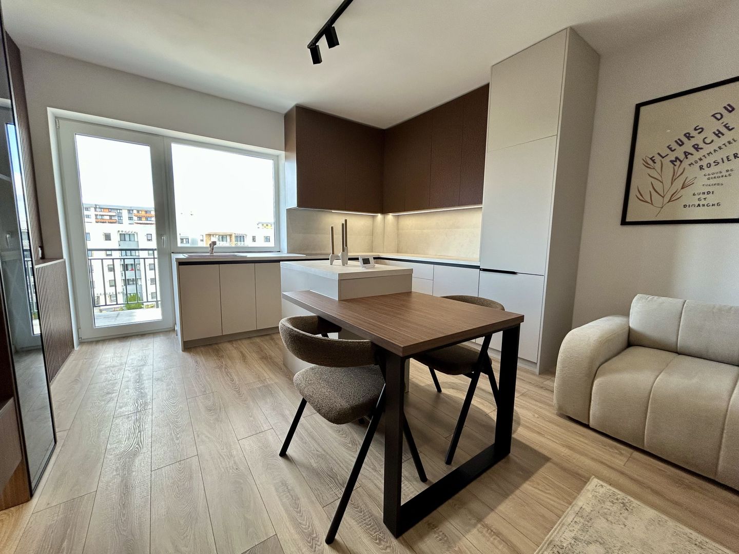 Apartament 2 camere zona Tractorul | Mobilat lux | Constructie 2025 - Poză 2