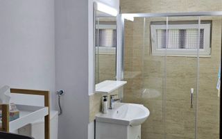 Apartament cu trei camere, zona Centrul Civic,  71 mp - Poză 7