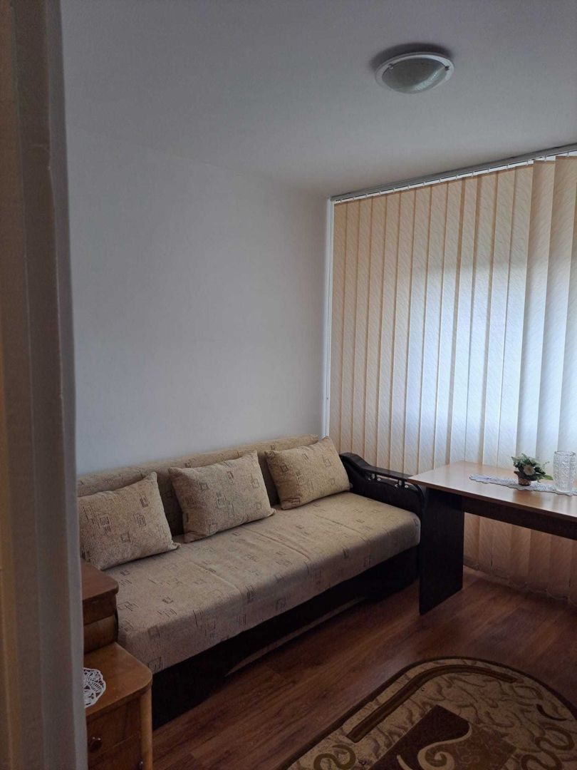 Vand Apartament 2 camere in Scriitorilor - Poză 1