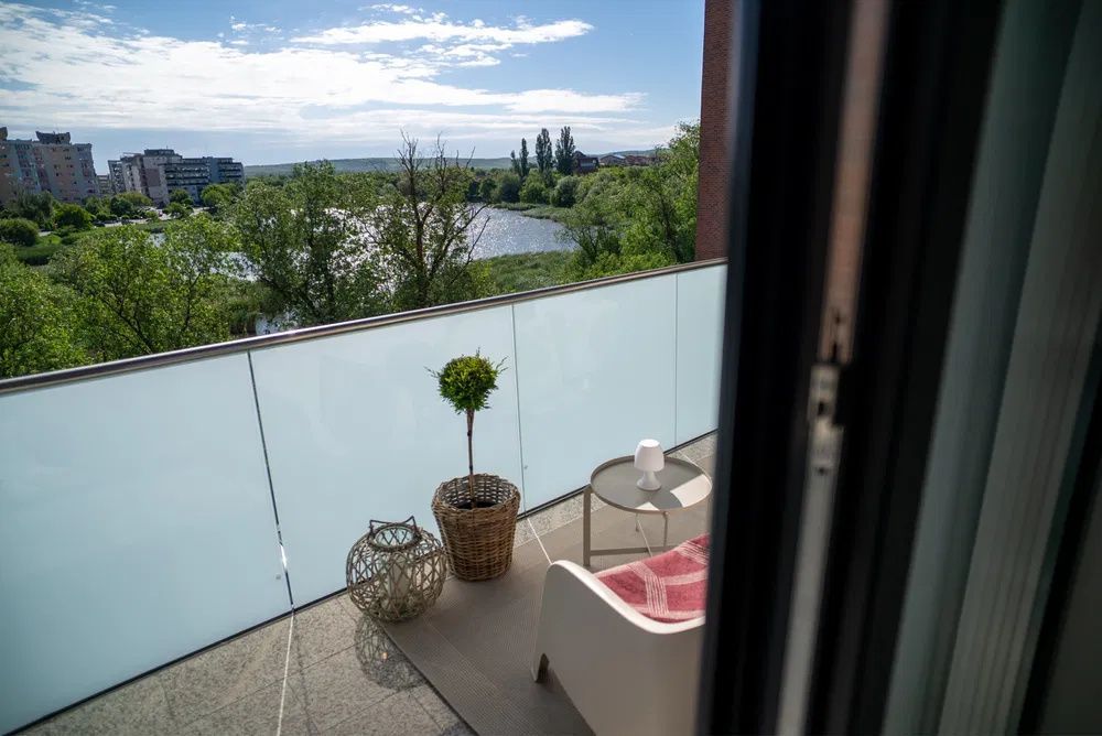 Apartament superfinisat l decomandat l la cheie l parcare l Park Lake - Poză 7