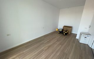 Gardina privata. Strada asfaltata. Pozitie excelenta. - Poză 3