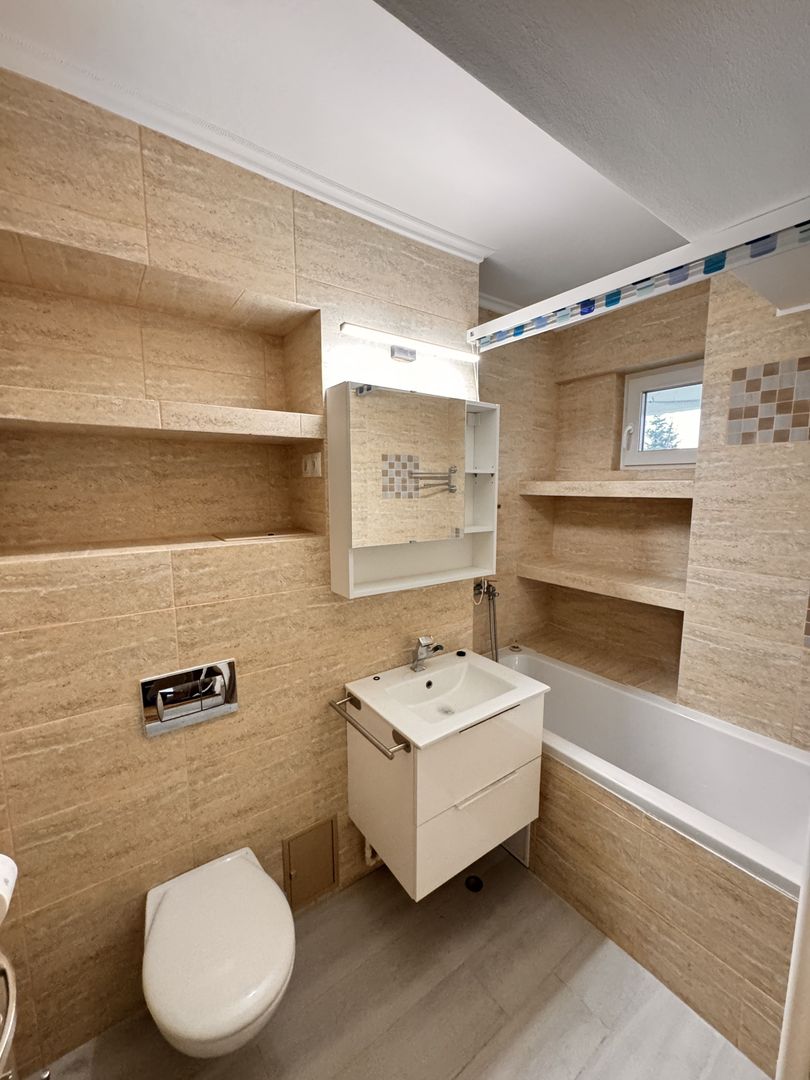 Apartament 3 camere, zonă centrală Oradea - Poză 11