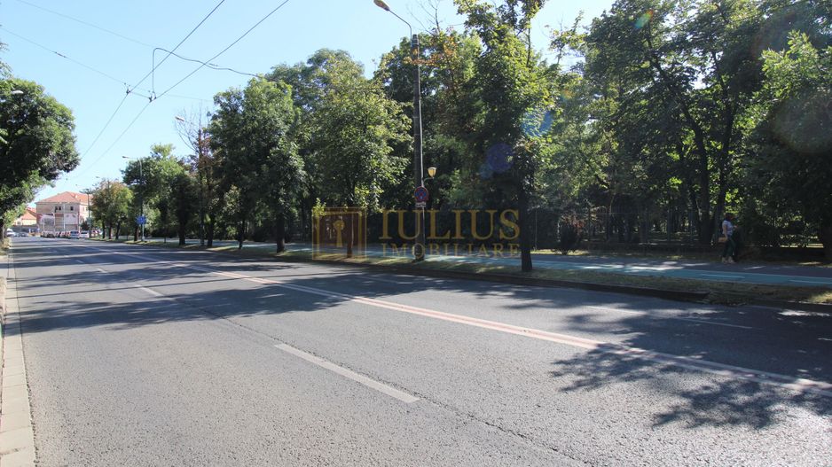 Amplasat intre Iulius Mall si Parcul Botanic, liber. - Poză 1