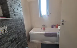 Casă tip duplex de închiriat – Caro Village Otopeni - Poză 17
