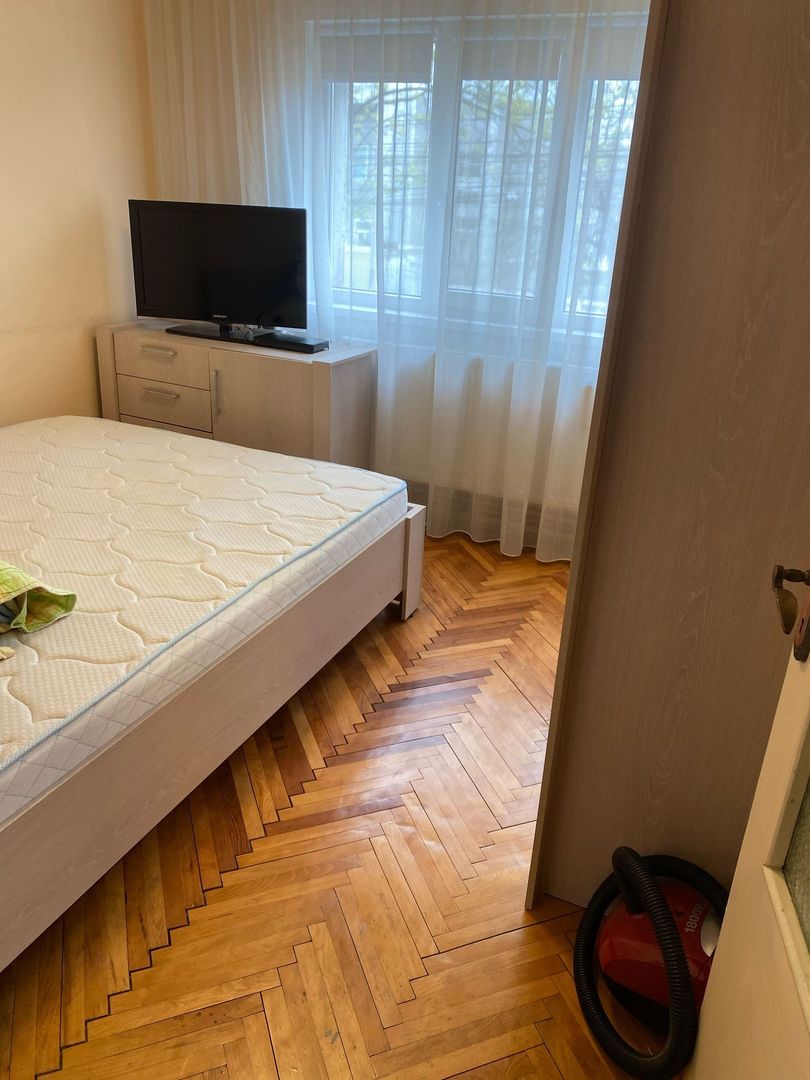 Apartament 2 camere zona Lipovei - Poză 4