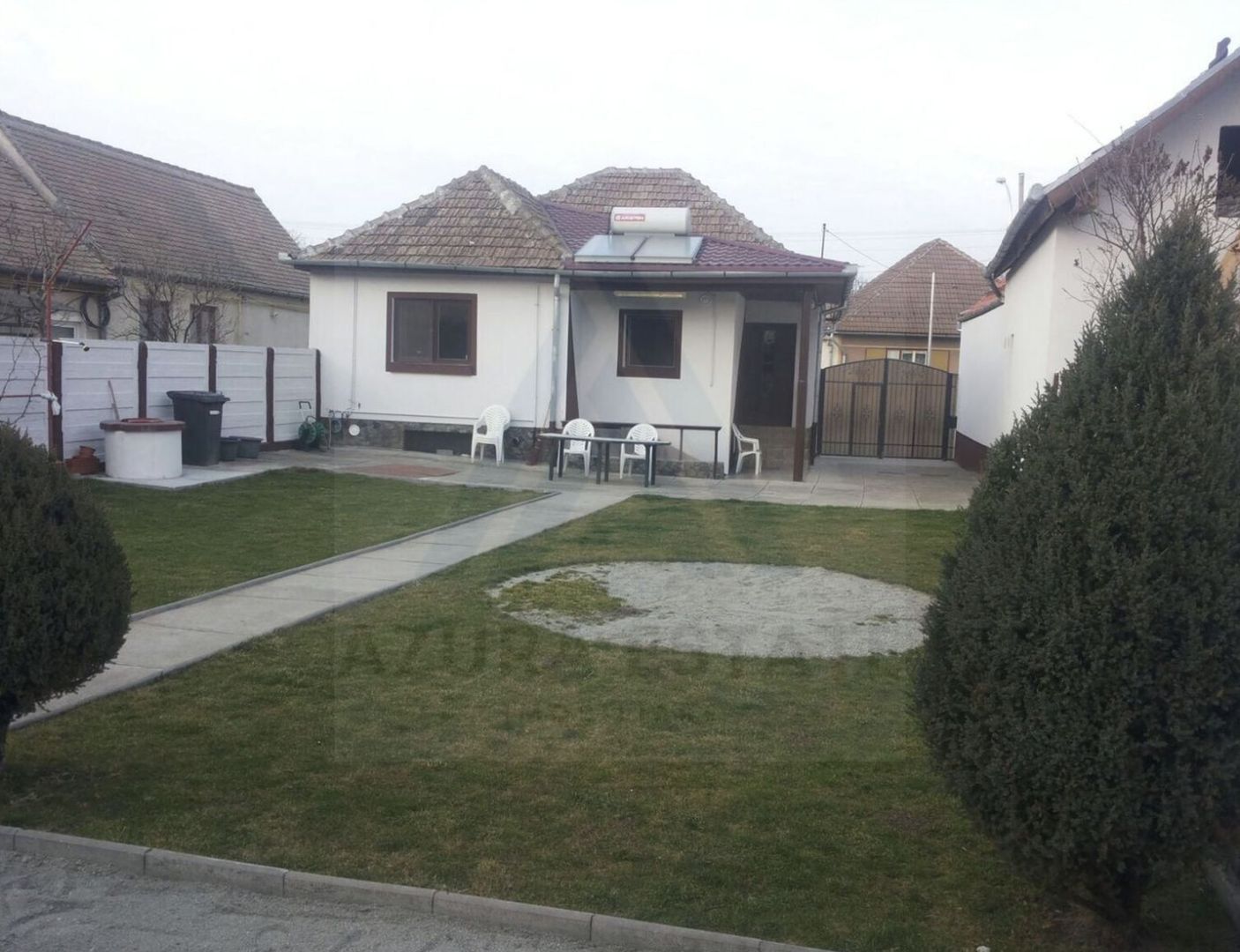 Casa individuala 4 camere D+P+P cu panouri fotovoltaice în Șelimbăr - Poză 4