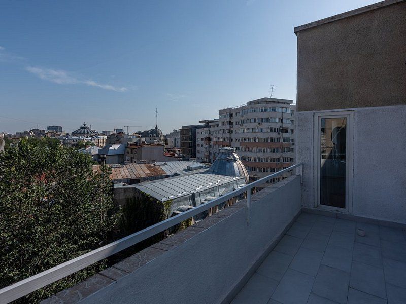 Apartament suberb in Piata Romana - Poză 26