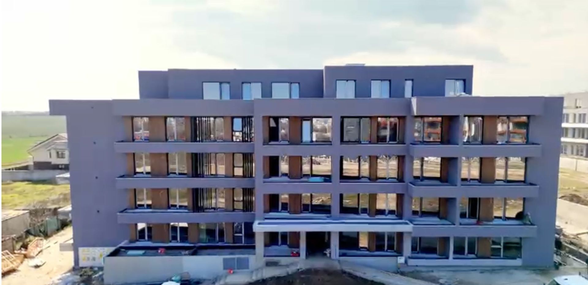 Tomis Nord - Vanzare apartament decomandat cu 3 camere, bloc nou. - Poză 1