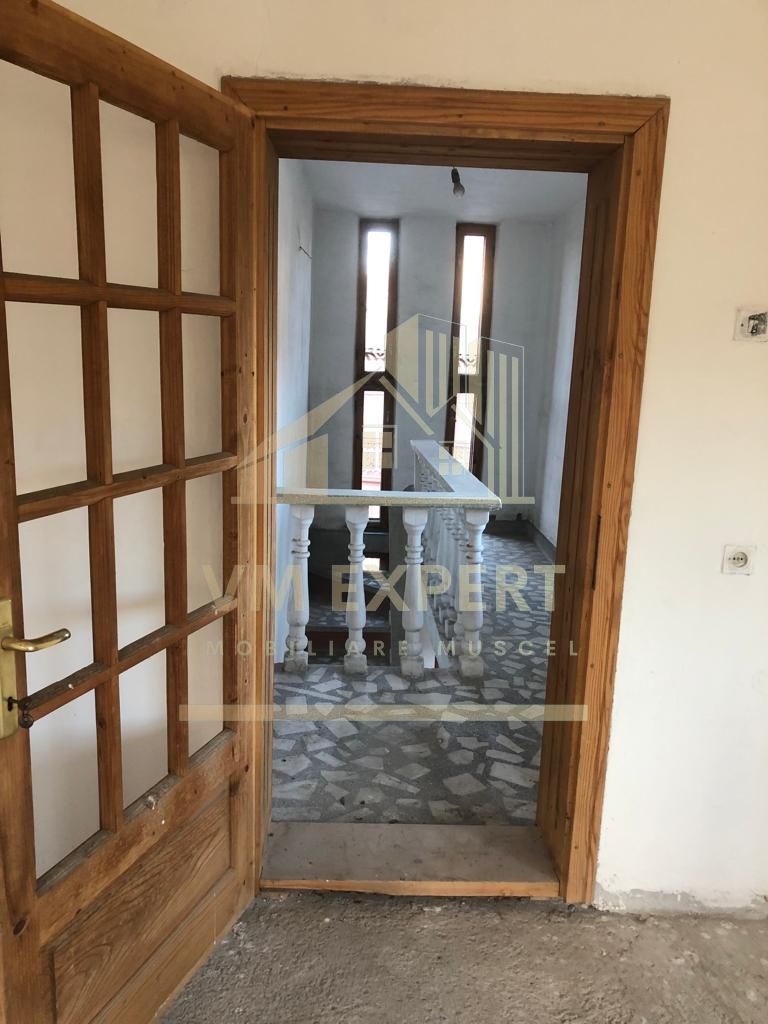 VILA 4 CAMERE, SUPRAFATA 144 MP, TEREN 491 BUGHEA DE JOS - Poză 10