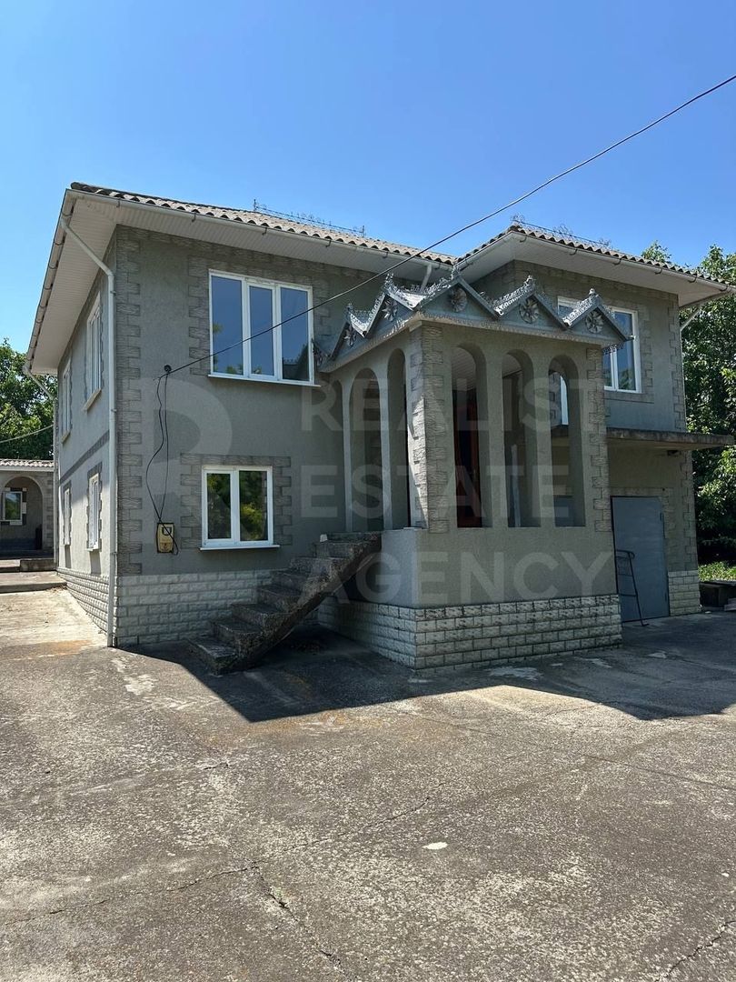 Vânzare 2 case pe un teritoriu, situată pe satul. Marandeni. - Poză 1