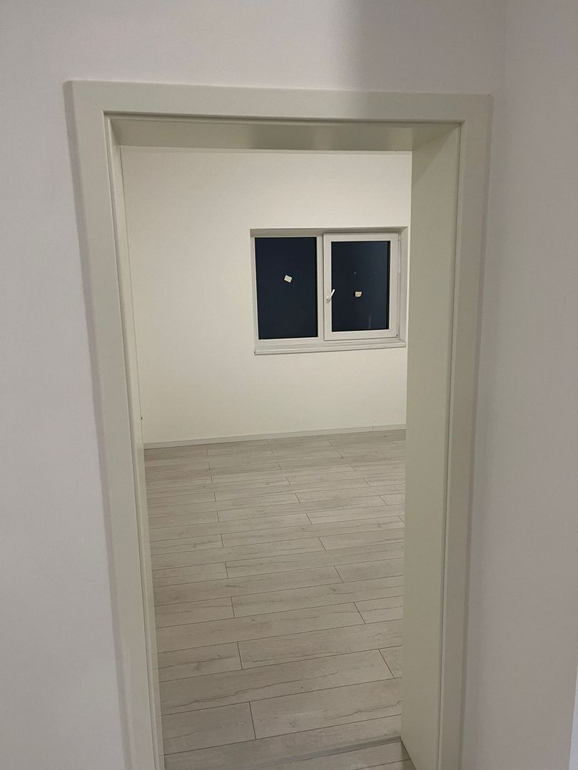 Duplex pe parter intr-o zona minunata - Poză 5