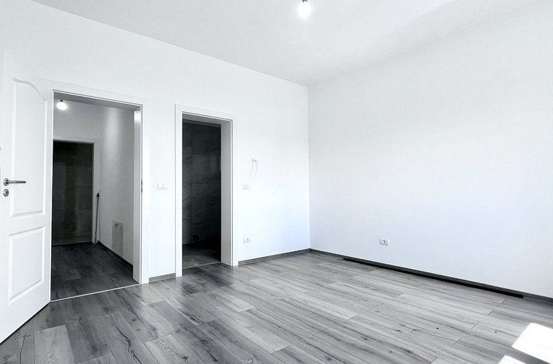 Duplex 5 camere, zona liniștită - Socar -  Dumbrăvița - Poză 19