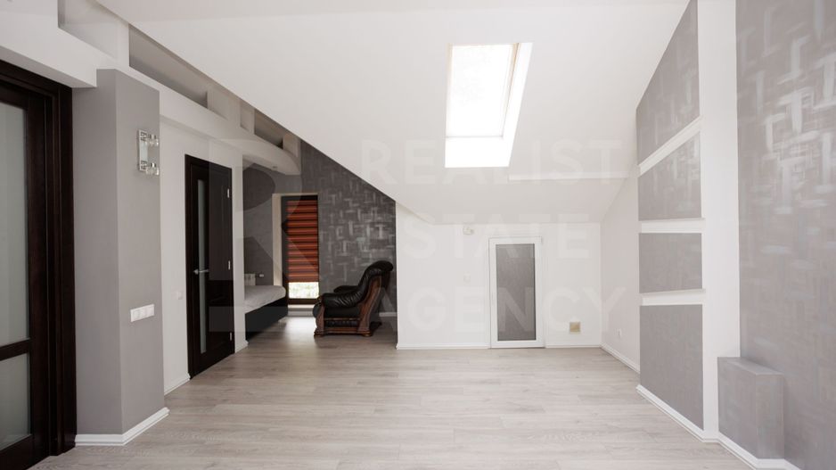 Chirie , casă 180 mp + 6 ari, str. Ghidighici, Buiucani - Poză 23