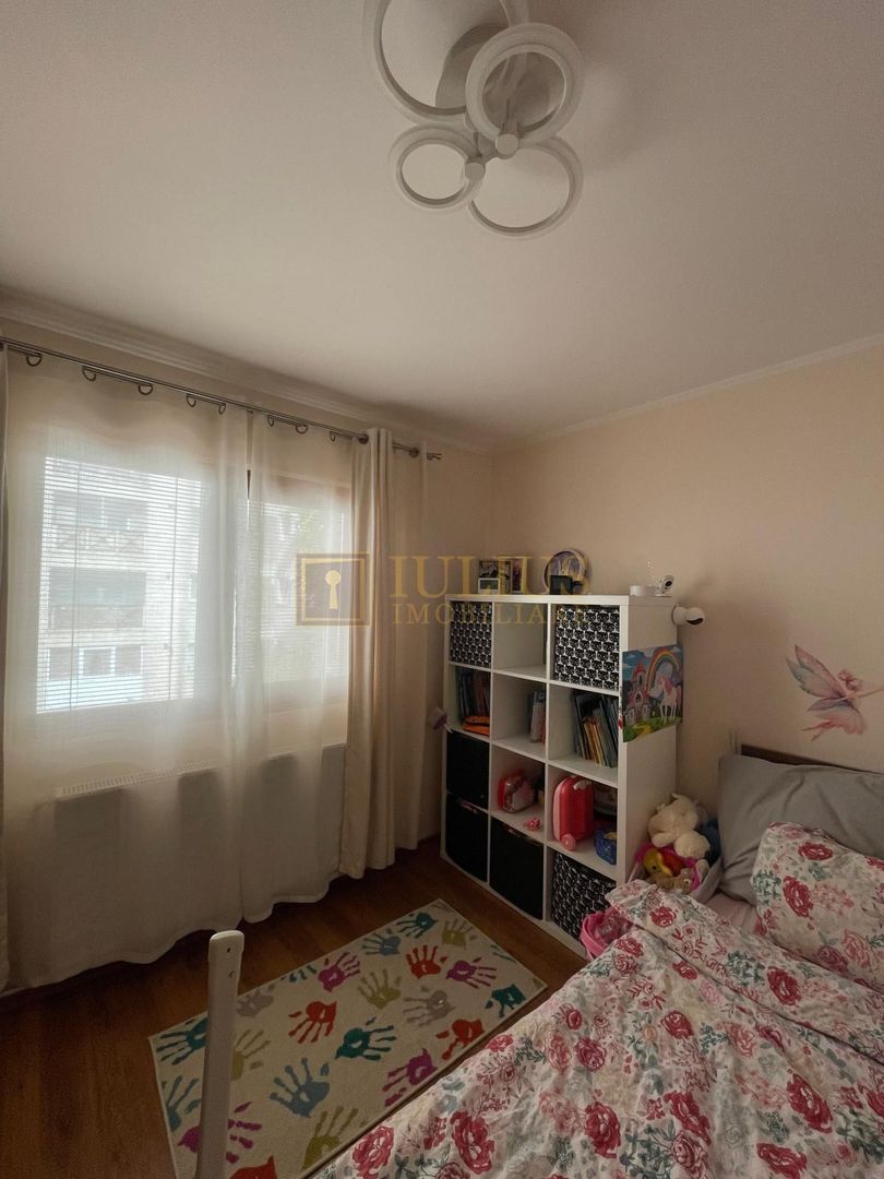 3 camere + boxa depozitare in zona Complex Studentesc, Sala Olimpia - Poză 18