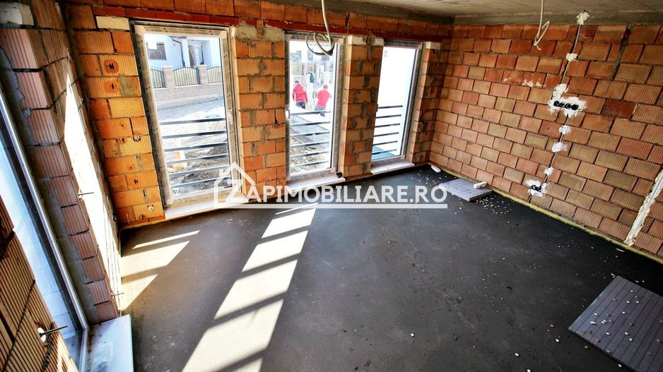 Casa la cheie 4 camere,2 bai,105mp,288 mp teren, 0% comision - Poză 13