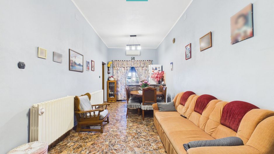 Apartament cu garaj și grădina proprie - Lipova - Poză 3