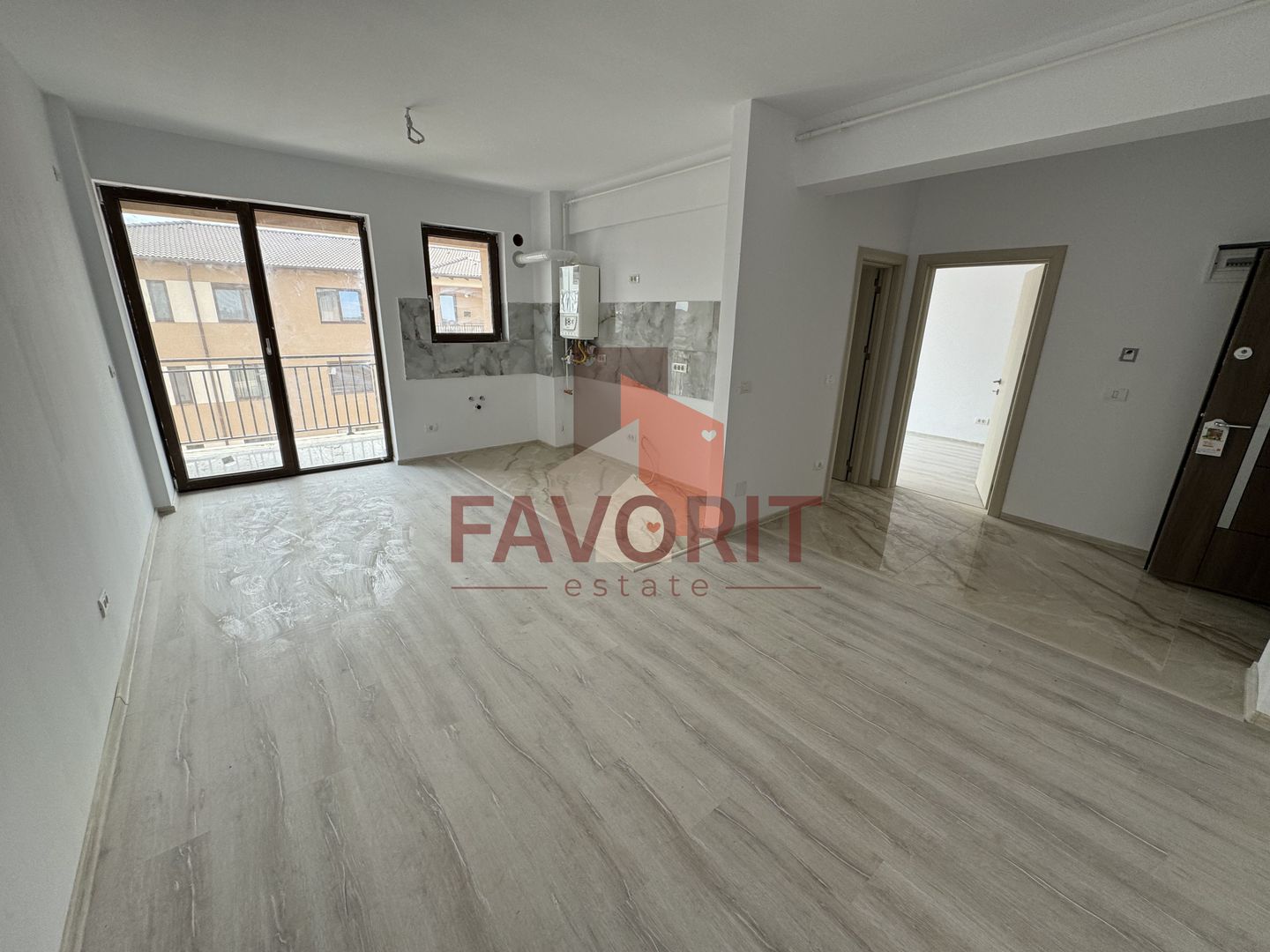 Bloc nou. Cu Lift. Poziție excelentă - Poză 1