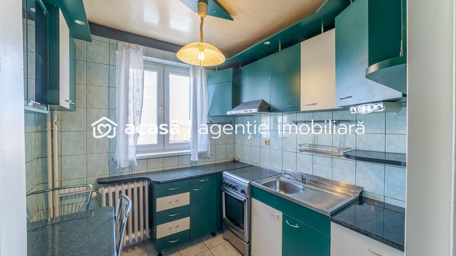 Apartament decomandat cu 2 camere zona Boul Roșu - Poză 1