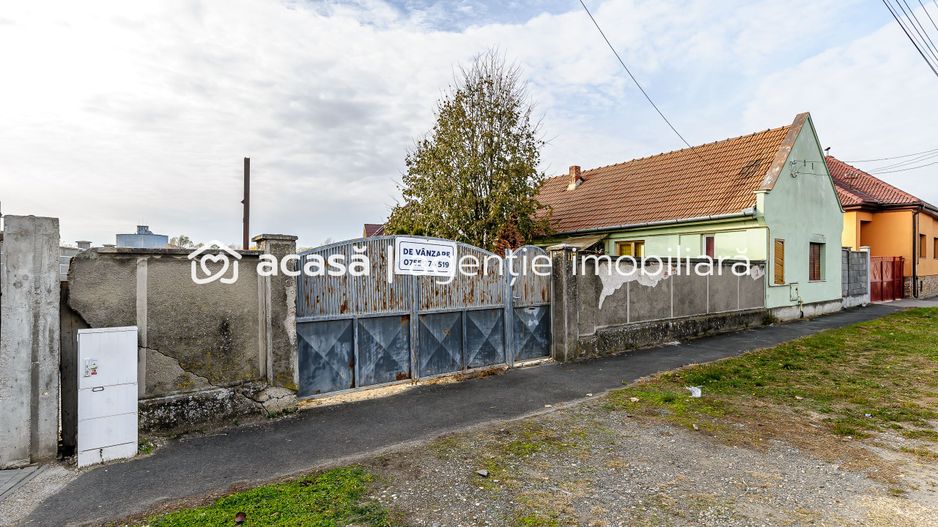 Teren 871 mp - str. Poetului - potential comercial - COMISION 0% - Poză 1