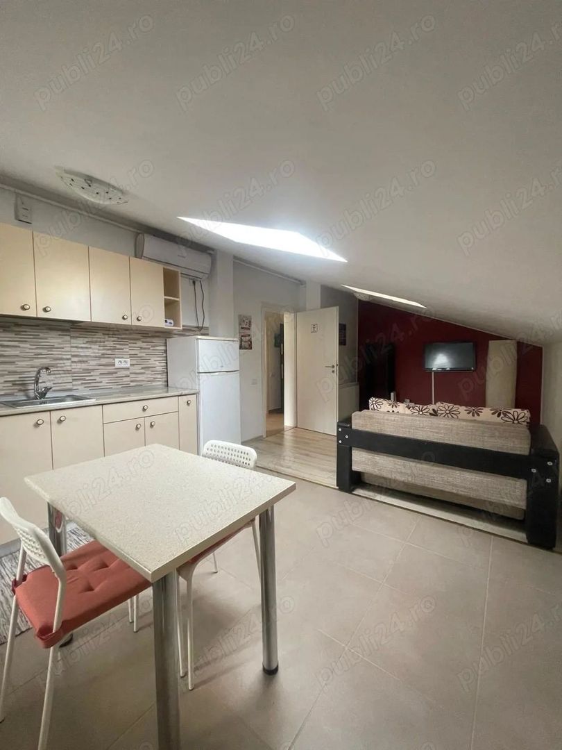 Închiriez apartament 2 camere, Liberty Center, centrală, cat-friendly - Poză 1