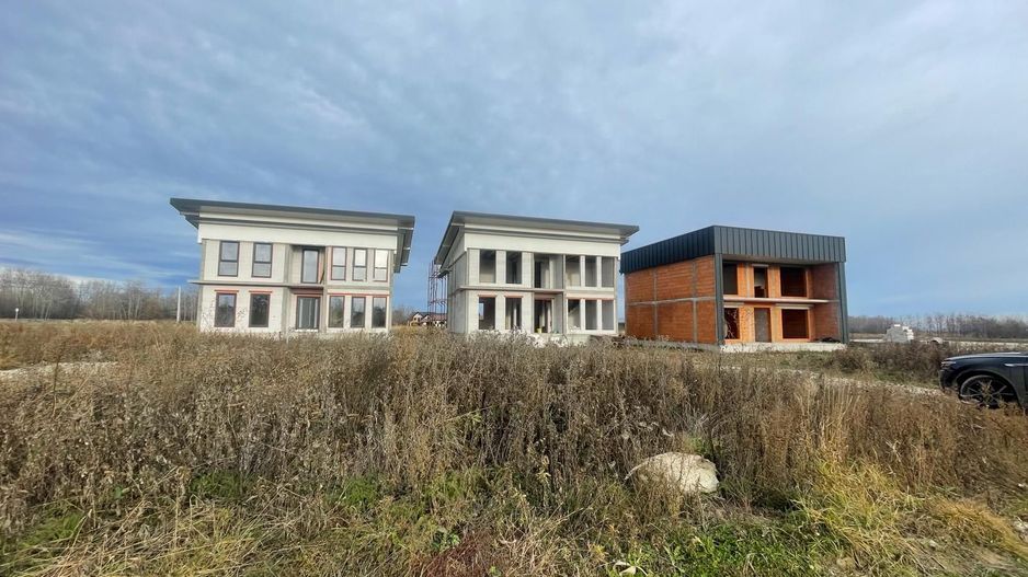 CASA LA ROȘU 220 MP | ZONA RETRASA CU VEDERE PANORAMICA| MARGINEA - Poză 6