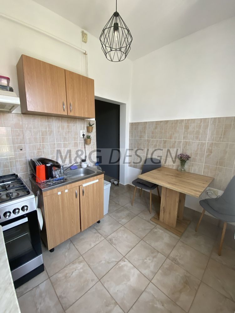 Apartament 2 camere etaj 2 cu centrala - Poză 4