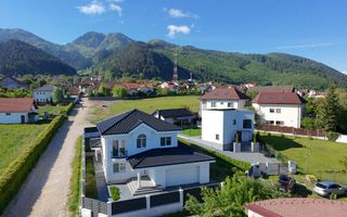 Casă ideală pentru familie în Brașov, Bunloc – spațioasă, luminoasă, priveliște - Poză 3