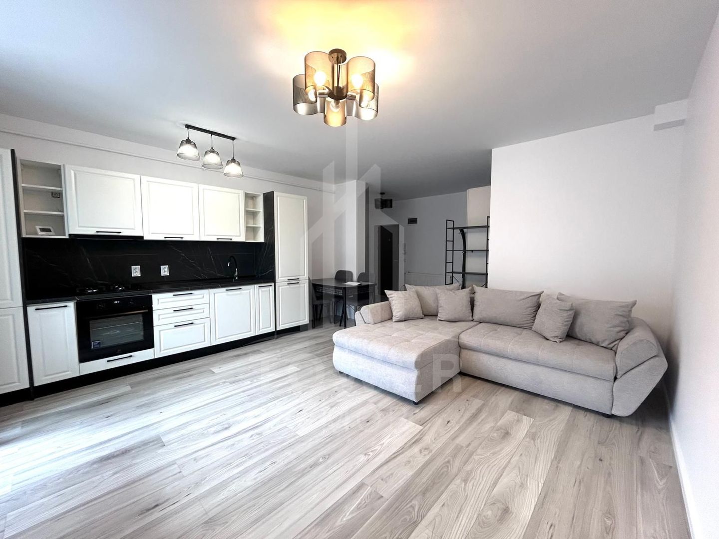 Apartament nou 2 camere, balcon 11 mp și parcare | Doamna Stanca - Poză 1