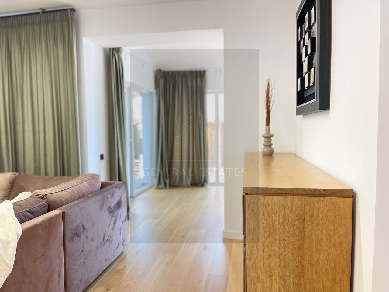 Casă cu design modern & suflet autentic – 200 m² de confort și rafinam - Poză 20