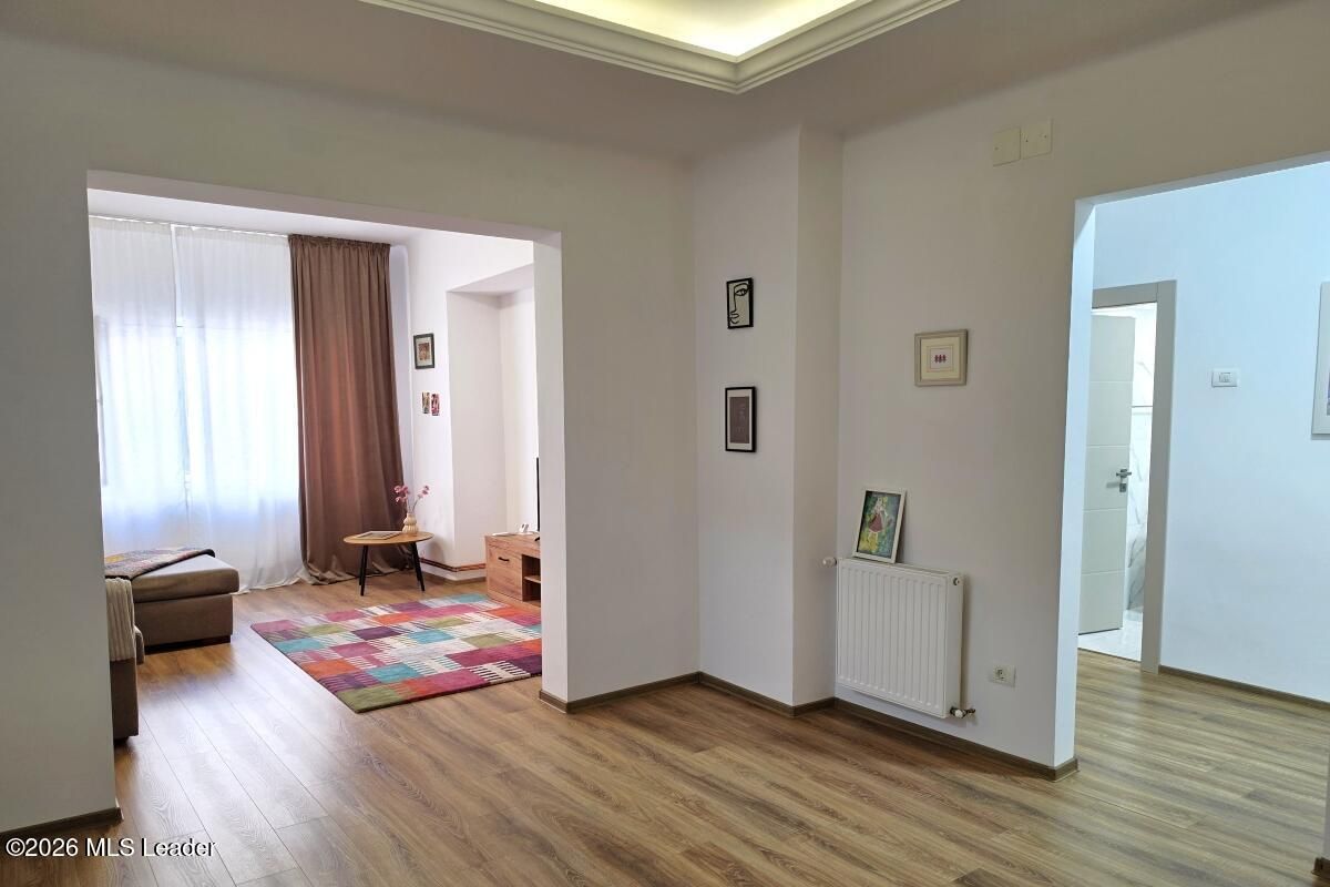 Piata Romana, 4 camere 138 MP total, Etaj 2/9, renovat - utilat, liber - Poză 25