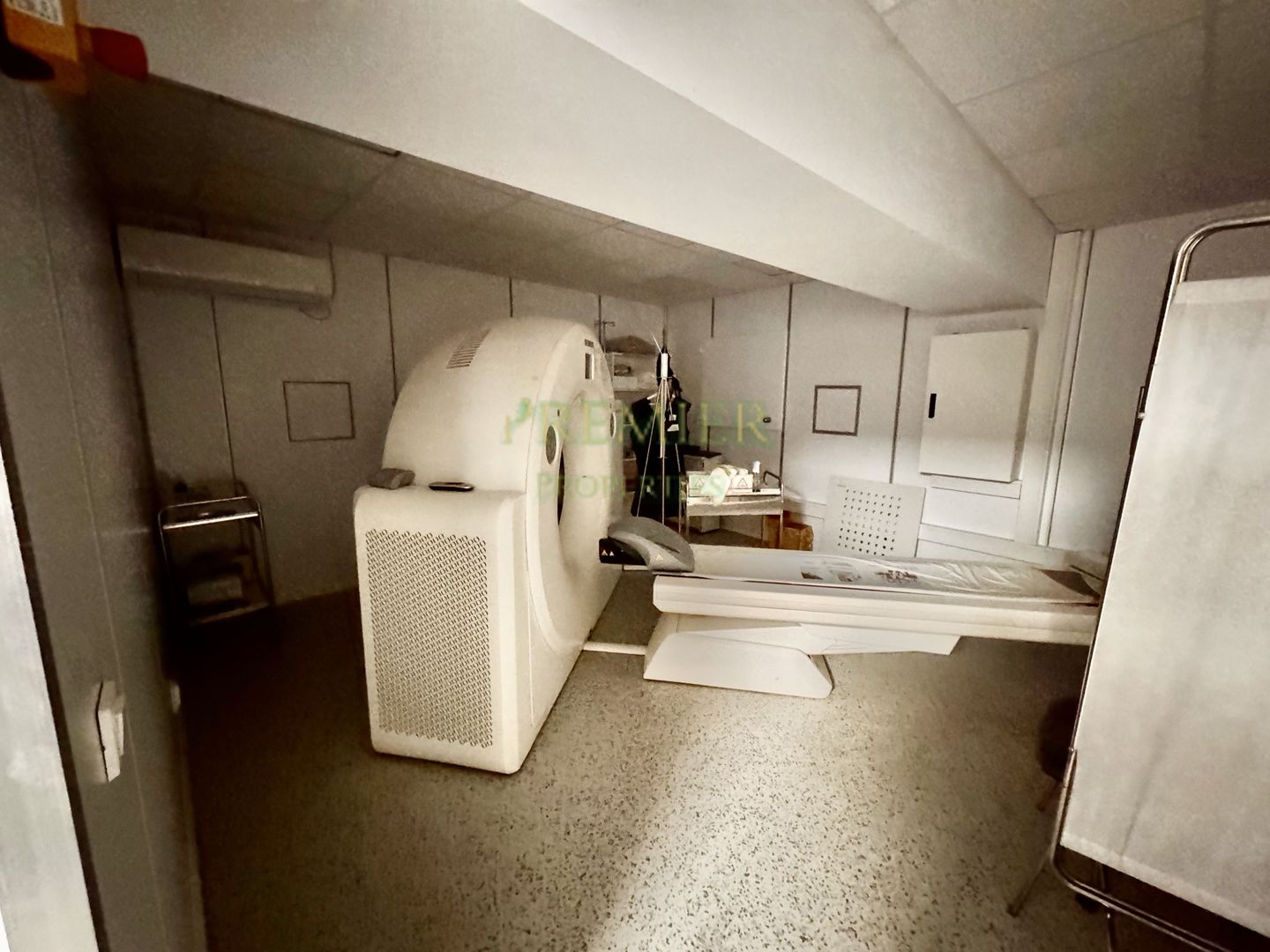 CLADIRE DE BIROURI P+4 | MULTIPLE ACTIVITATI - Poză 6