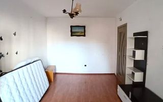 Apartament cu trei camere, zona Racadau 77 mp , etaj intermediar - Poză 6