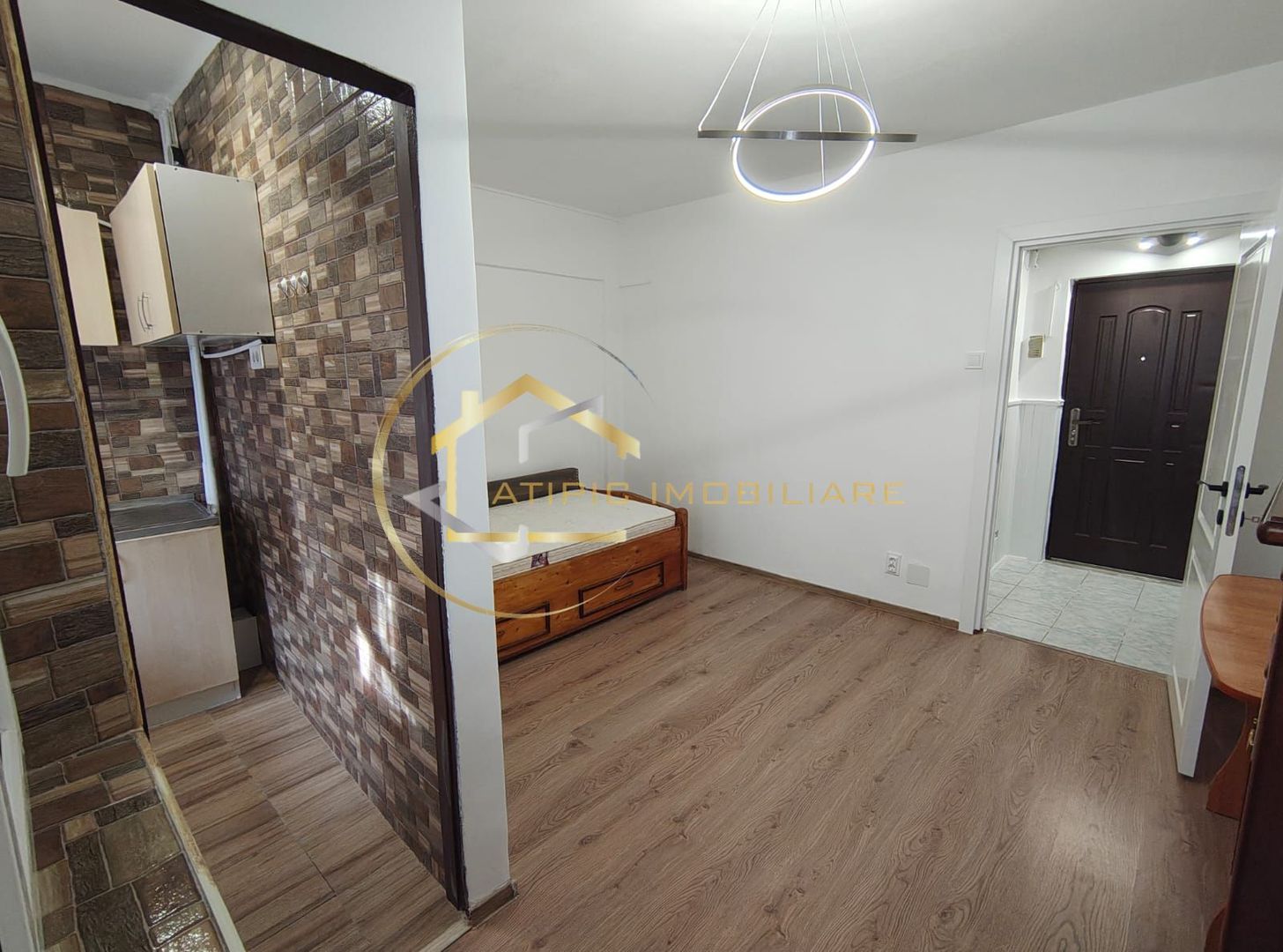 Garsoniera de vanzare etaj 1 in Bd Poitiers - Siraj - Poză 4