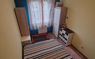 Vand apartament cu 4 camere in zona spitalul judetean,comision ,,0'' - Poză 9